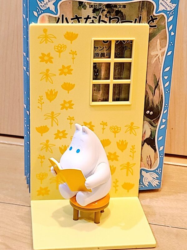 MOOMIN BOOKS STAND - Image 3